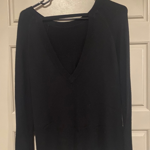 Lululemon Unity Drop Back Sweater Black | SIZE: 4 - Picture 2 of 2